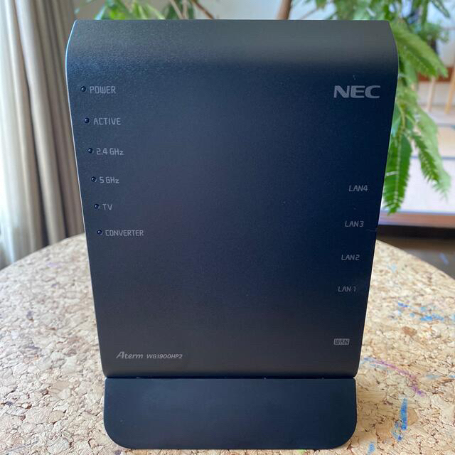 NEC(エヌイーシー)のNEC Aterm 高速Wi-Fi ルーター  黒 スマホ/家電/カメラのPC/タブレット(PC周辺機器)の商品写真