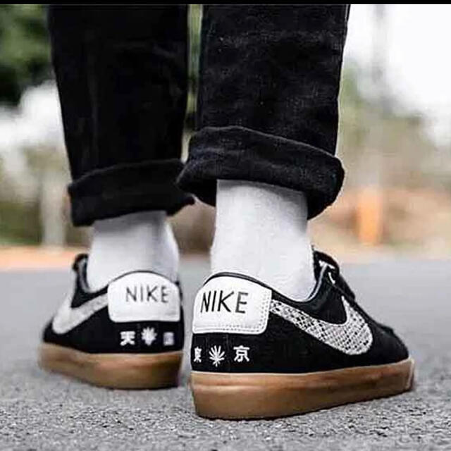 NIKE(ナイキ)のNIKE SB WACKO MARIA BLAZER 29cm メンズの靴/シューズ(スニーカー)の商品写真