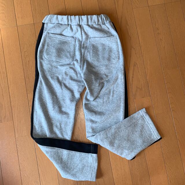 GU(ジーユー)のGU 150 裏起毛ズボン キッズ/ベビー/マタニティのキッズ服男の子用(90cm~)(パンツ/スパッツ)の商品写真