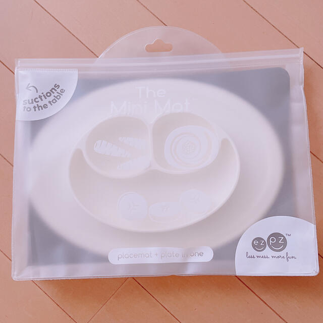 Stokke(ストッケ)のhiroco*様専用イージーピージー ミニマット シリコンマット 離乳食 キッズ/ベビー/マタニティの授乳/お食事用品(離乳食器セット)の商品写真