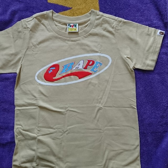 A BATHING APE(アベイシングエイプ)の☆新品 アベイシングエイプ シンプル ロゴT レディースのトップス(Tシャツ(半袖/袖なし))の商品写真