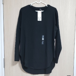 ユニクロ(UNIQLO)のUNIQLO　コットンロングシャツテールT　ブラック　M(Tシャツ(長袖/七分))