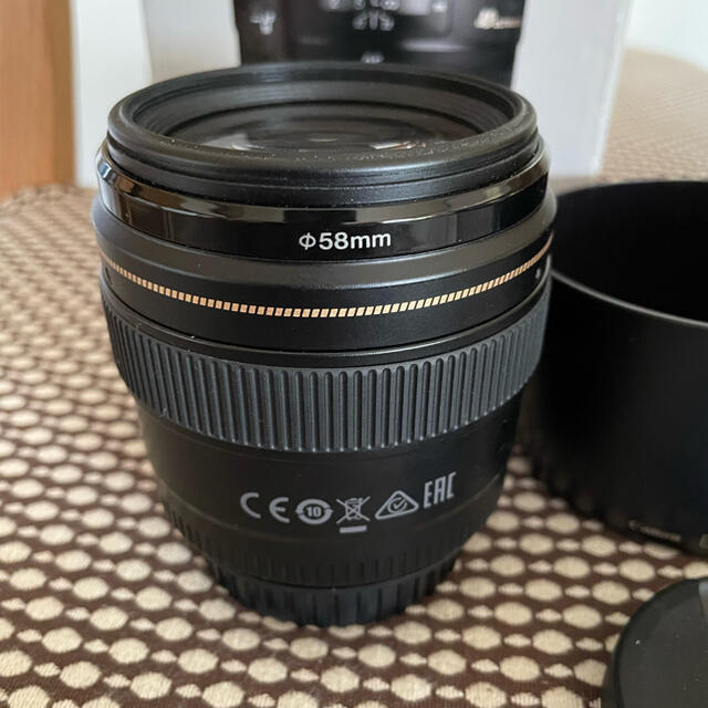 Canon(キヤノン)のEF85mm F1.8 USM 超美品 スマホ/家電/カメラのカメラ(レンズ(単焦点))の商品写真