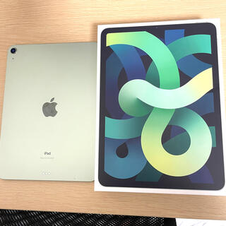 アップル(Apple)のApple iPad Air 4 （Wifi,256GB,グリーン,美品）(タブレット)