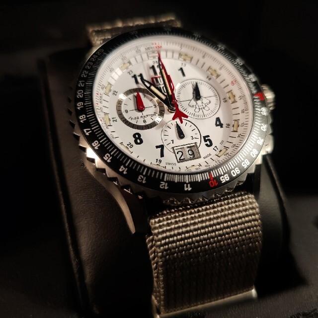 Luminox(ルミノックス)のコレクション放出中 定価 16万円 LUMINOX series 9240 メンズの時計(腕時計(アナログ))の商品写真