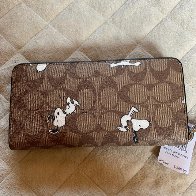 新品未使用　COACH コラボ SNOOPY 長財布