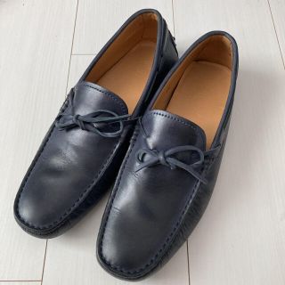 トッズ(TOD'S)のトッズ　ドライビングシューズ　ローファー(スリッポン/モカシン)