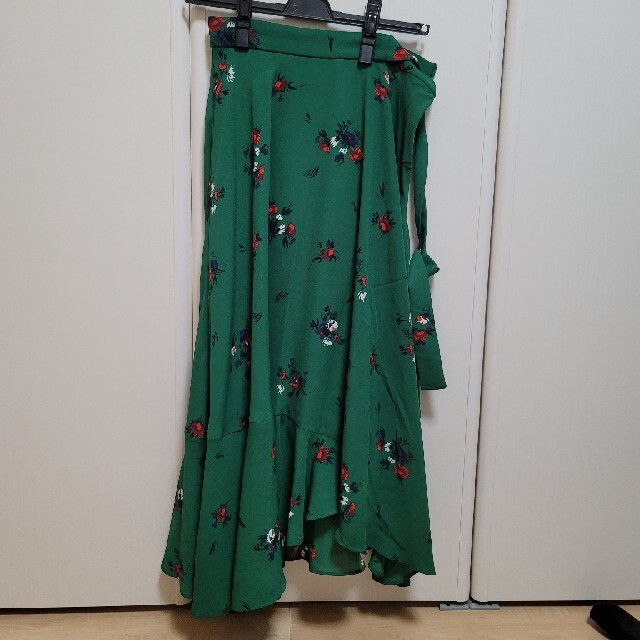 Mila Owen(ミラオーウェン)の専用 レディースのスカート(ひざ丈スカート)の商品写真