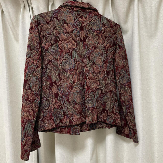 JEANASIS(ジーナシス)の古着　刺繍柄ジャケット レディースのジャケット/アウター(Gジャン/デニムジャケット)の商品写真