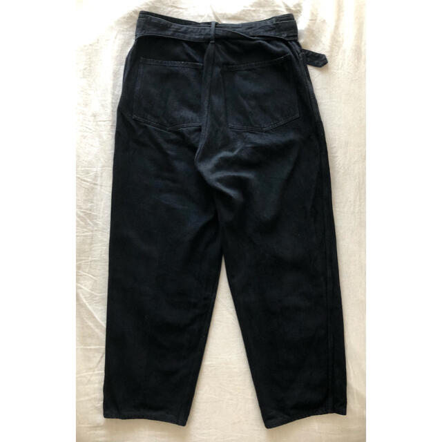 名作20aw COMOLI ベルテッドデニム 黒 2 コモリ - デニム/ジーンズ
