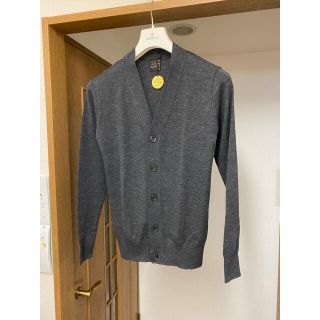 ジョンスメドレー(JOHN SMEDLEY)のLetroyes ルトロワ HENRI  カーディガン チャコール フランス製(カーディガン)