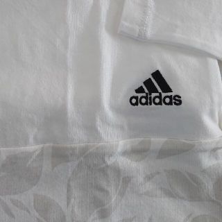 アディダス(adidas)の長袖Tシャツ(Tシャツ(長袖/七分))