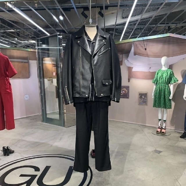 UNDERCOVER - GU ✕ UNDERCOVER フェイクレザージャケット Lサイズの