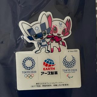 東京オリンピック　ピンバッジ　アース製薬(ノベルティグッズ)