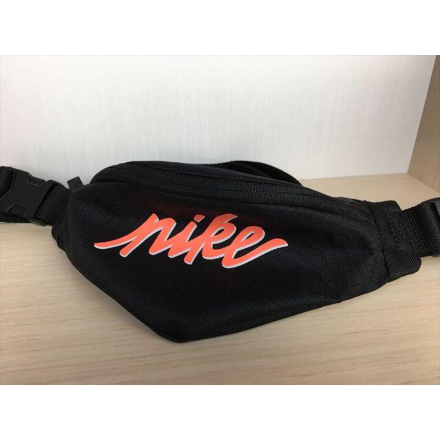 NIKE(ナイキ)のナイキ ヘリテージ ヒップスモールパック ショルダーバック 新品 (20) レディースのバッグ(ショルダーバッグ)の商品写真