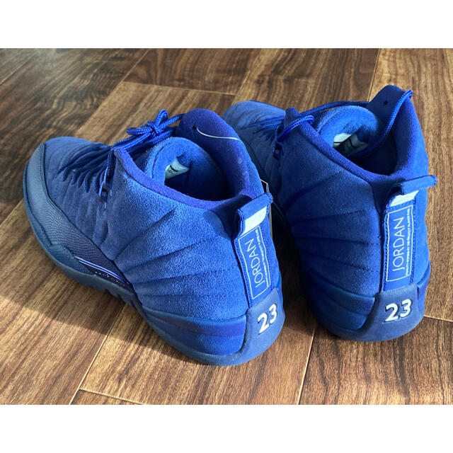 NIKE(ナイキ)のエアジョーダン12レトロ　ブルー・スウェード メンズの靴/シューズ(スニーカー)の商品写真