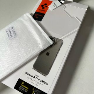 シュピゲン(Spigen)のiPhone 13 13Pro ガラスフィルム(保護フィルム)