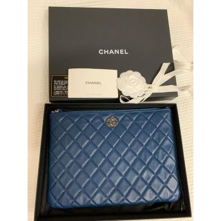 シャネル(CHANEL)の新品未使用 CHANEL 19 クラッチバッグ レア(クラッチバッグ)