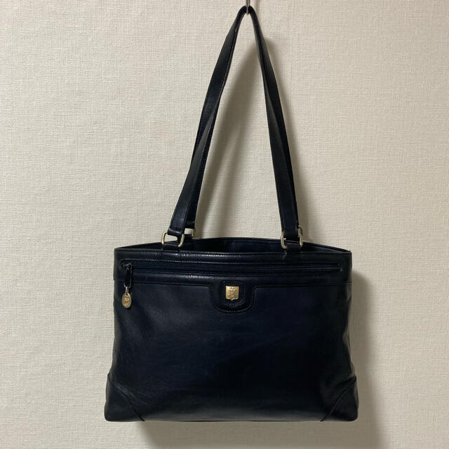 celine(セリーヌ)のレアデザイン収納力黒革　オールド　セリーヌ ショルダーバッグ レディースのバッグ(ショルダーバッグ)の商品写真