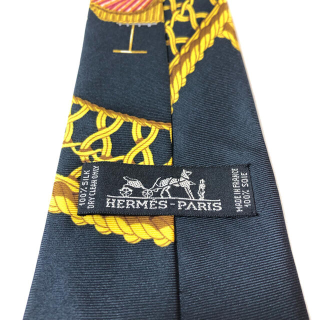 Hermes(エルメス)のHERMES エルメス スカーフ柄 ブラック系 マルチカラー ネクタイ メンズのファッション小物(ネクタイ)の商品写真
