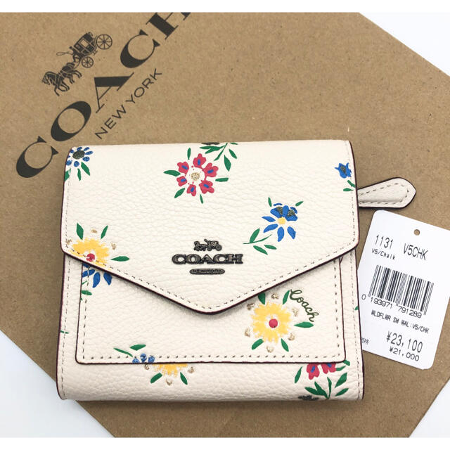 【2021年新作☆COACH】完売品！新品！大人気！ワイルドフラワー！折り財布！¥23100カラー