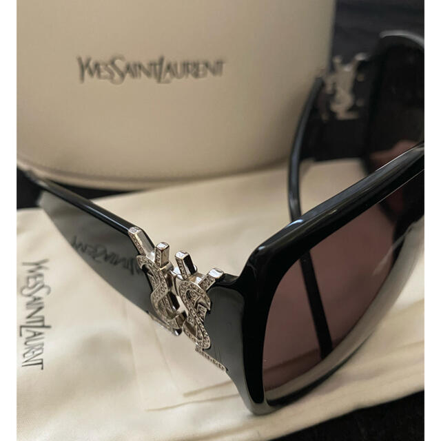 Saint Laurent(サンローラン)の【美品】YSL サングラス ラインストーン レディースのファッション小物(サングラス/メガネ)の商品写真