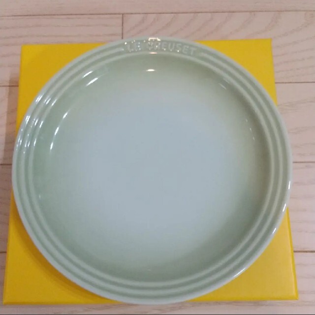 ルクルーゼ　LE CREUSET  プレート 皿　19cm 黄緑