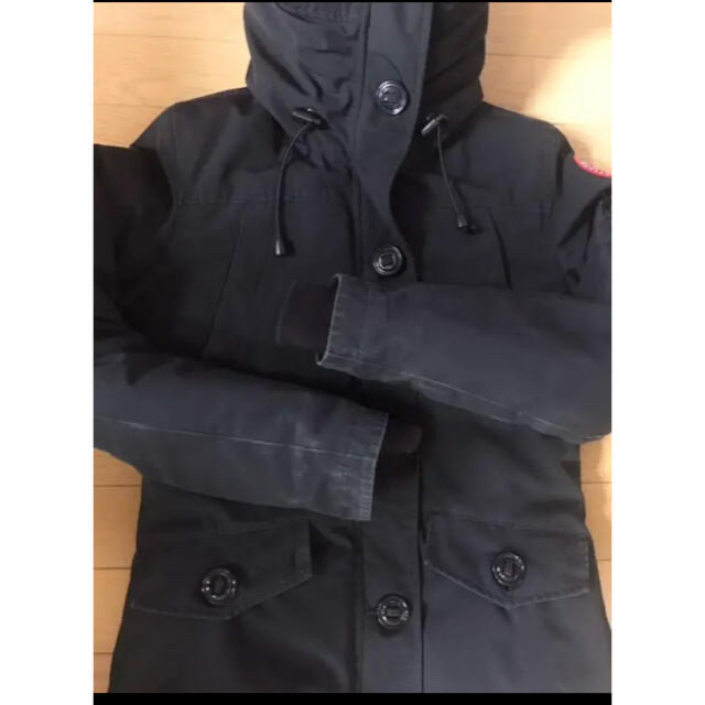 CANADA GOOSE(カナダグース)のCANADA GOOSE カナダグース ダウンXS ブラック レディースのジャケット/アウター(ダウンジャケット)の商品写真