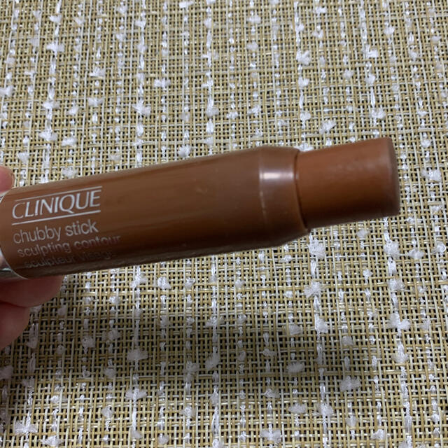 CLINIQUE(クリニーク)のCLINIQUE チャビー スティック スカルプティング コントゥール 01 コスメ/美容のベースメイク/化粧品(コントロールカラー)の商品写真