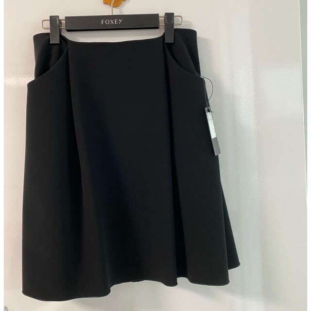 FOXEY(フォクシー)のたら様ご専用🍀フォクシースカートイリプス新品未使用 レディースのスカート(ひざ丈スカート)の商品写真