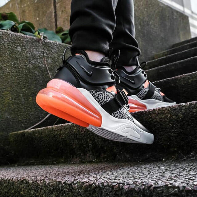 NIKE AIR FORCE 270 SAFARI