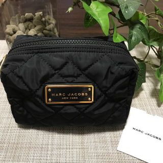 マークジェイコブス(MARC JACOBS)のMARC JACOBS マークジェイコブス ポーチ ブラック キルティング 美品(ポーチ)