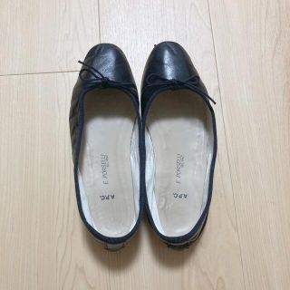 アーペーセー(A.P.C)の《お値下げ》a.p.c. パンプス(バレエシューズ)