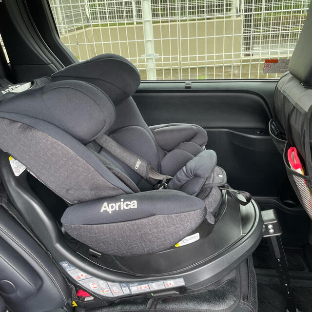 チャイルドシート  ISOFIX  アップリカディアターンプラス 3