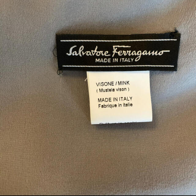 Ferragamo(フェラガモ)の未使用に近い　Ferragamo フェラガモ　ミンクファー　ポンチョ レディースのジャケット/アウター(毛皮/ファーコート)の商品写真