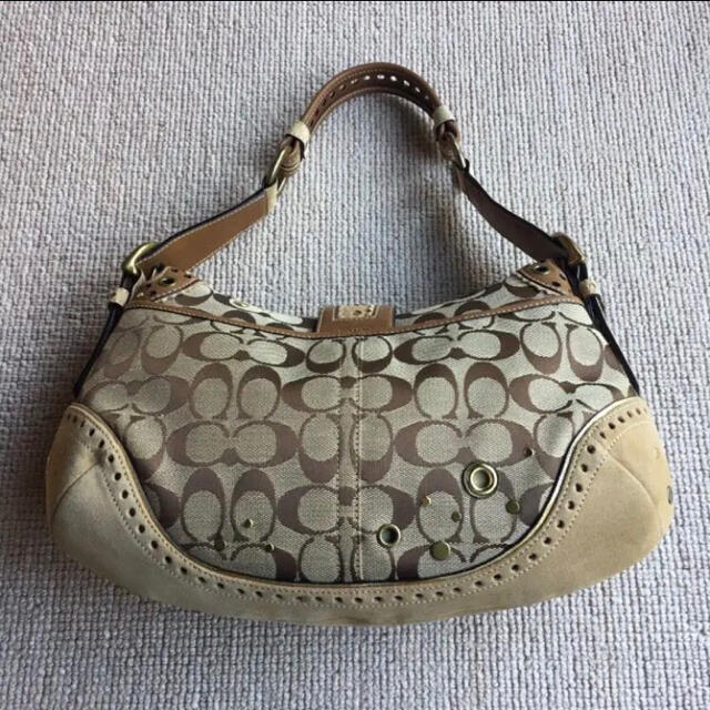 COACHスタッズ付きシグネチャーショルダー | www.ofa.sg