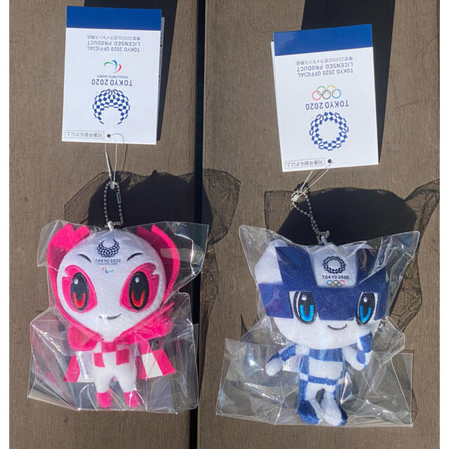 おまけ付き●TOKYO2020オリンピック　ぬいぐるみSS（2体セット） エンタメ/ホビーのおもちゃ/ぬいぐるみ(キャラクターグッズ)の商品写真