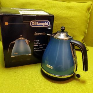 デロンギ(DeLonghi)のデロンギ　Delonghi アイコナ　電気ケトル　KBO1200J-B(電気ケトル)