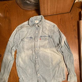 リーバイス(Levi's)のリーバイス　シャツ　サイズM(シャツ)