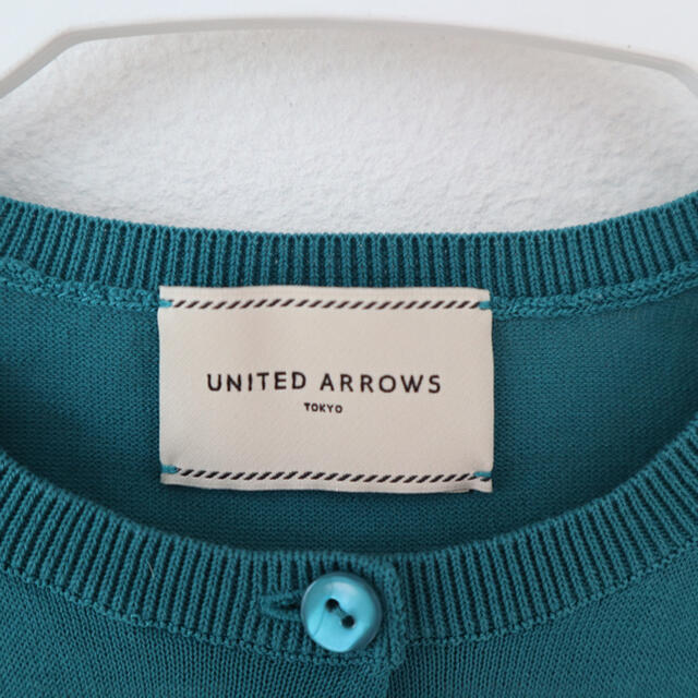 UNITED ARROWS(ユナイテッドアローズ)のUNITED ARROWS  グリーン　カーディガン レディースのトップス(カーディガン)の商品写真