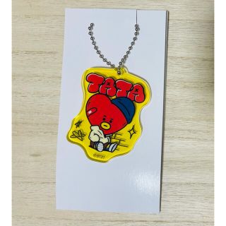 ボウダンショウネンダン(防弾少年団(BTS))のBT21 アクリルキーホルダー　タタ(アイドルグッズ)