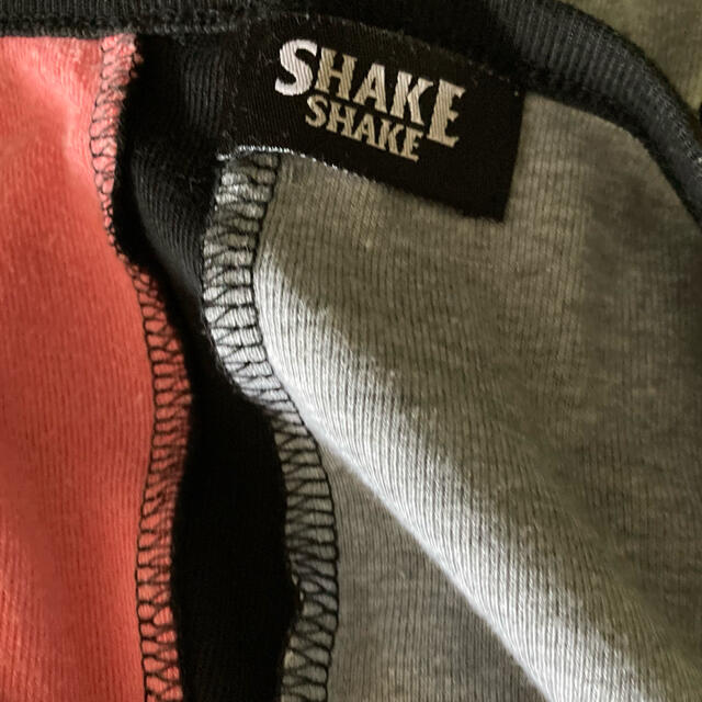 SHAKE SHAKE(シェイクシェイク)の週末限定価格　シェイクシェイク　配色ワンピース レディースのワンピース(ミニワンピース)の商品写真