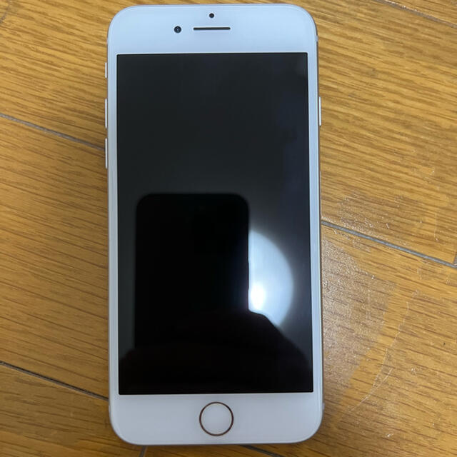 Apple(アップル)のiphone8 64GB スマホ/家電/カメラのスマートフォン/携帯電話(スマートフォン本体)の商品写真