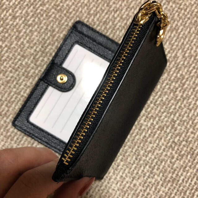 COACH(コーチ)の完売商品‼︎コーチ二つ折り財布❤️ レディースのファッション小物(財布)の商品写真