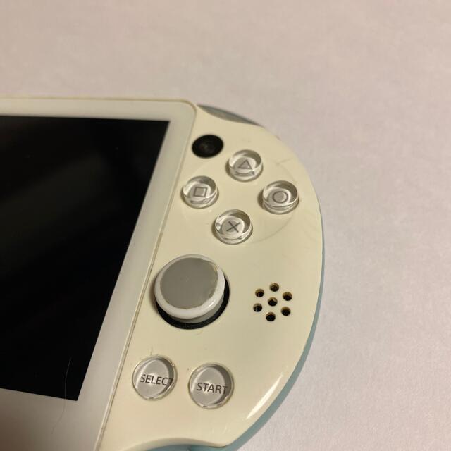 PlayStation Vita(プレイステーションヴィータ)のSONY PS VITA PCH2000ジャンク品 エンタメ/ホビーのゲームソフト/ゲーム機本体(携帯用ゲーム機本体)の商品写真