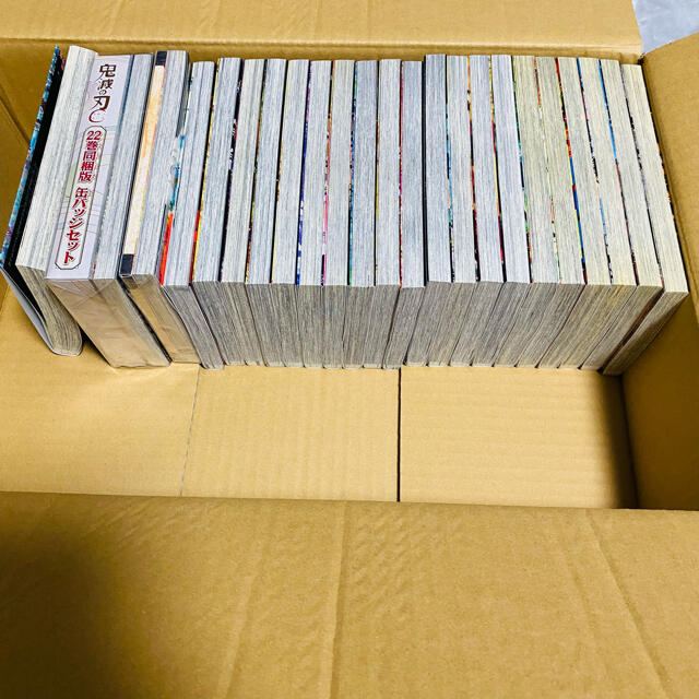 鬼滅の刃 全巻(1〜23巻) 全巻セット 吾峠呼世晴 特装版 同梱版 鬼滅の刃 全巻(1〜23巻) 全巻セット 吾峠呼世晴 特装版 同梱版