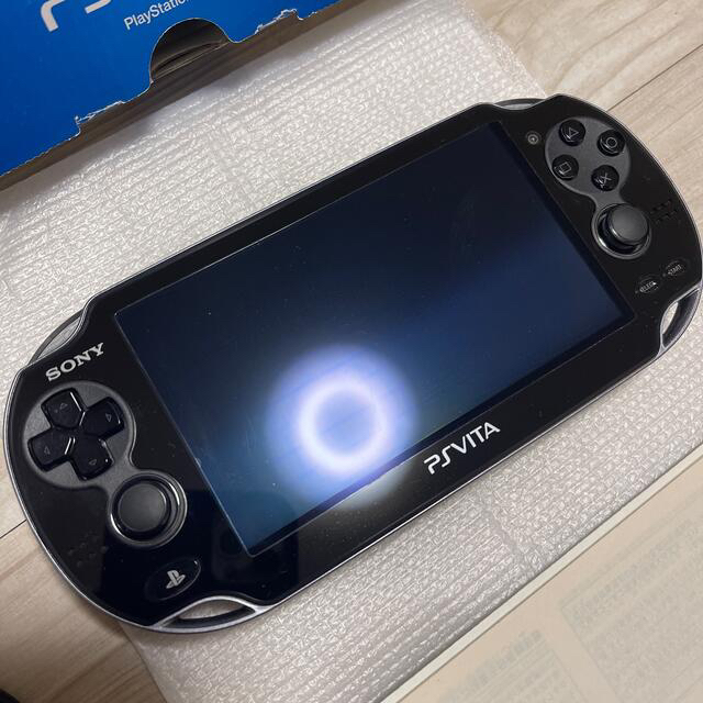 PlayStation Vita(プレイステーションヴィータ)のSONY PlayStationVITA 本体  PCH-1000 ZA01  エンタメ/ホビーのゲームソフト/ゲーム機本体(携帯用ゲーム機本体)の商品写真