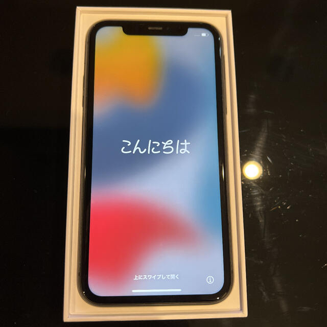 iPhone(アイフォーン)の【美品】iPhone 11 SIMフリー 128GB ブラック バッテリー96% スマホ/家電/カメラのスマートフォン/携帯電話(スマートフォン本体)の商品写真