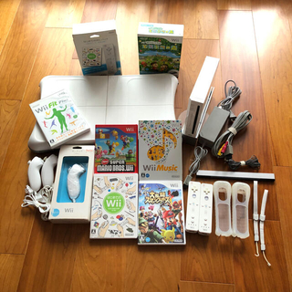 ウィー(Wii)の【値下げ】Nintendo Wii すぐ遊べるセット(家庭用ゲーム機本体)