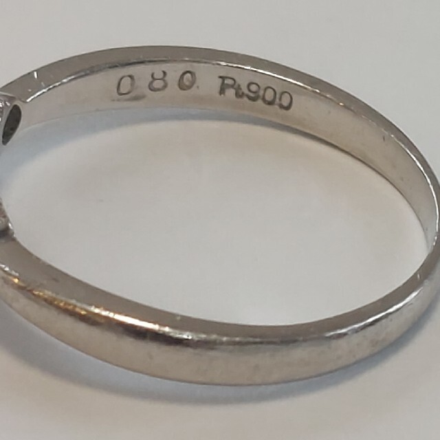 コメントお客様専用！PT900中石ダイヤ0.8脇石0.08キラキラリング レディースのアクセサリー(リング(指輪))の商品写真